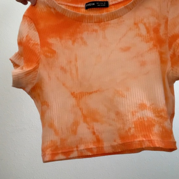 Crop Top - Picture 3 of 3